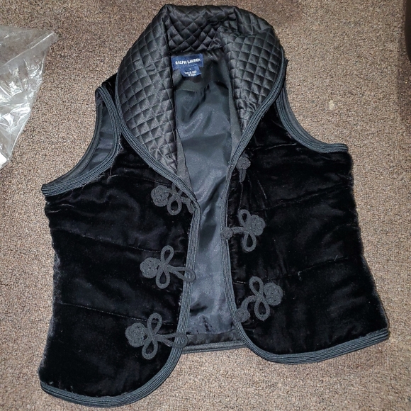 Vest - Picture 2 of 3